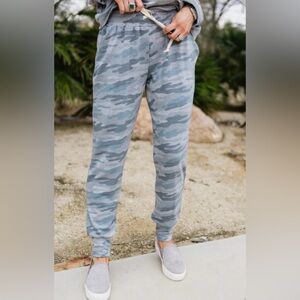 Women’s Camouflage Jogger Pants